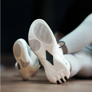 Giay Adidas Harden Vol. 7 'Cream White Carbon Grey' IF5619