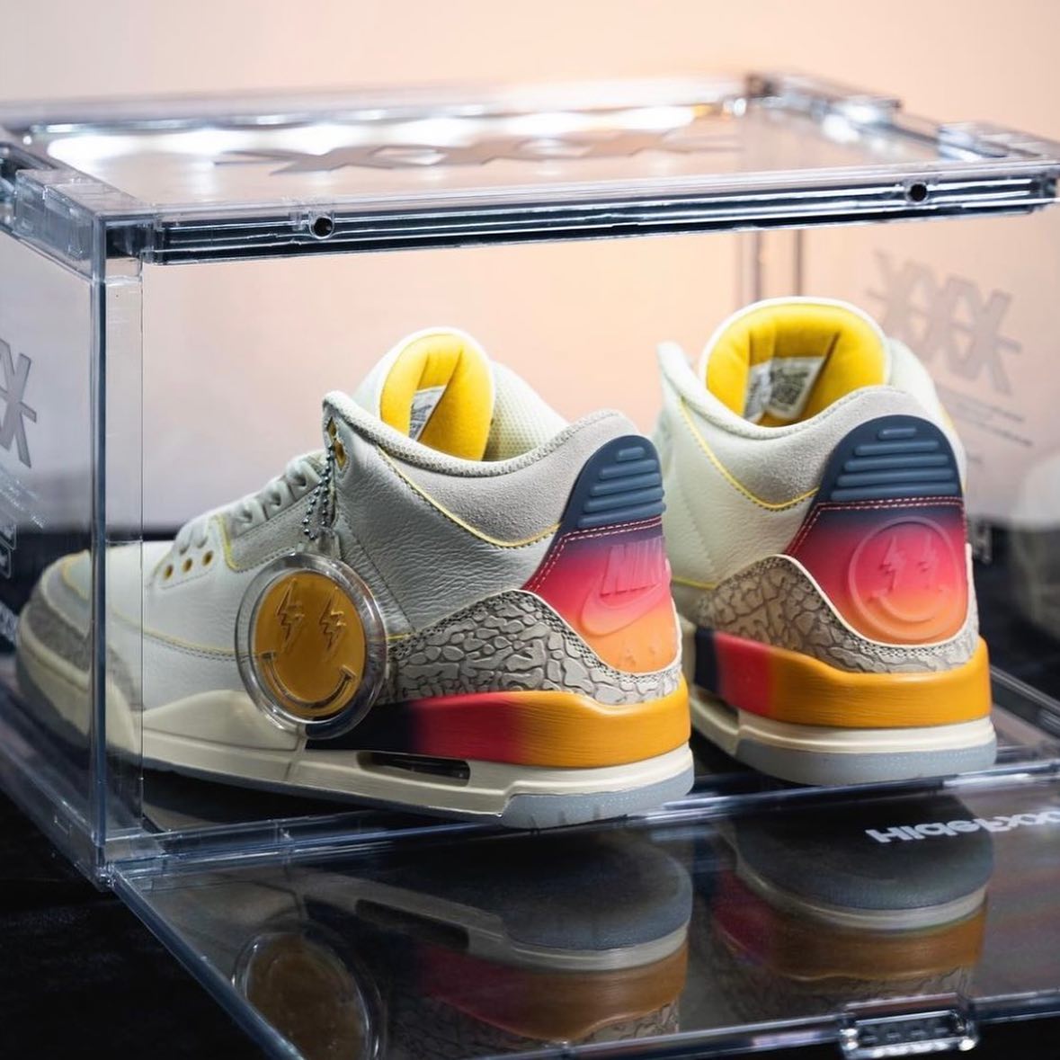 Hinh anh 3: J Balvin x Jordan 3 "Sunset": Ket hop mau sac vo cung doc dao