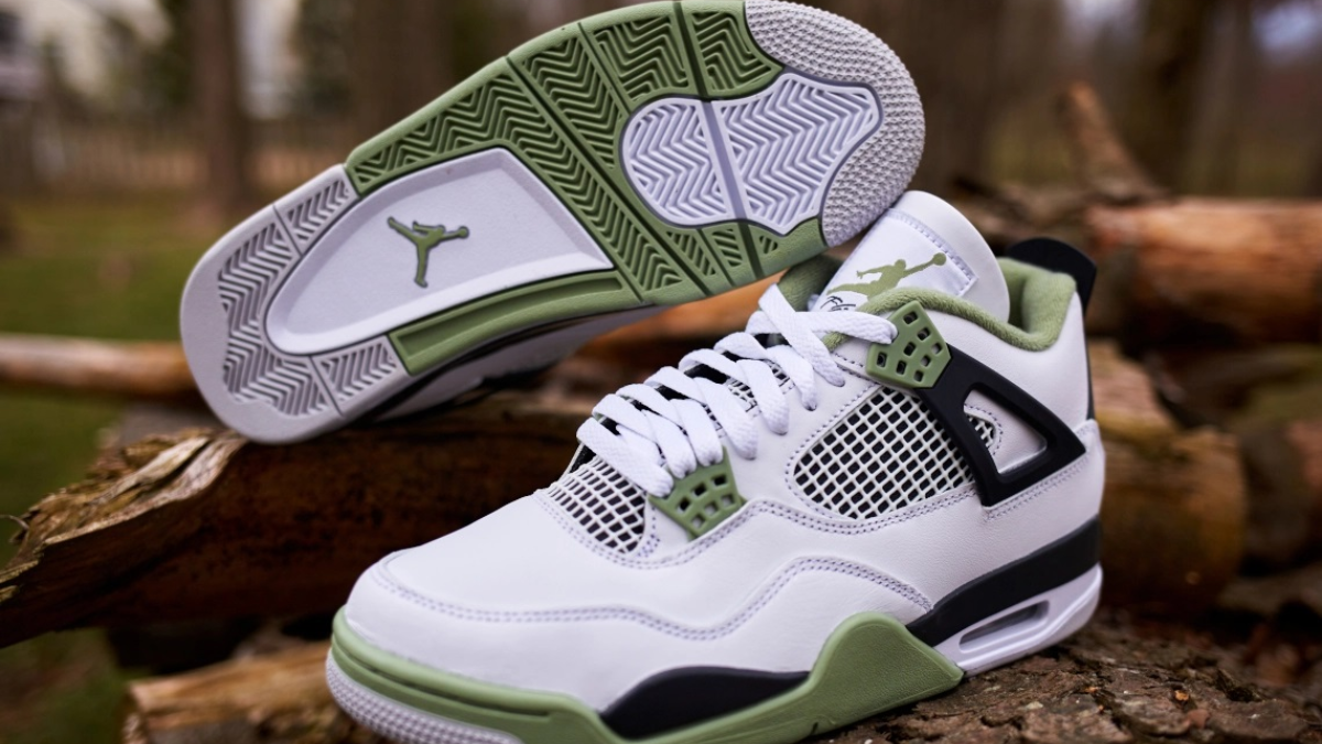 Những phối màu Air Jordan 4 "sạch sẽ" nhất dành cho phái nữ Hinh anh 6: Nhung phoi mau Air Jordan 4 "sach se" nhat danh cho phai nu