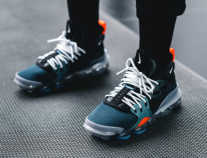 Giay Nike Air VaporMax D/MS/X 'Midnight' AT8179-300