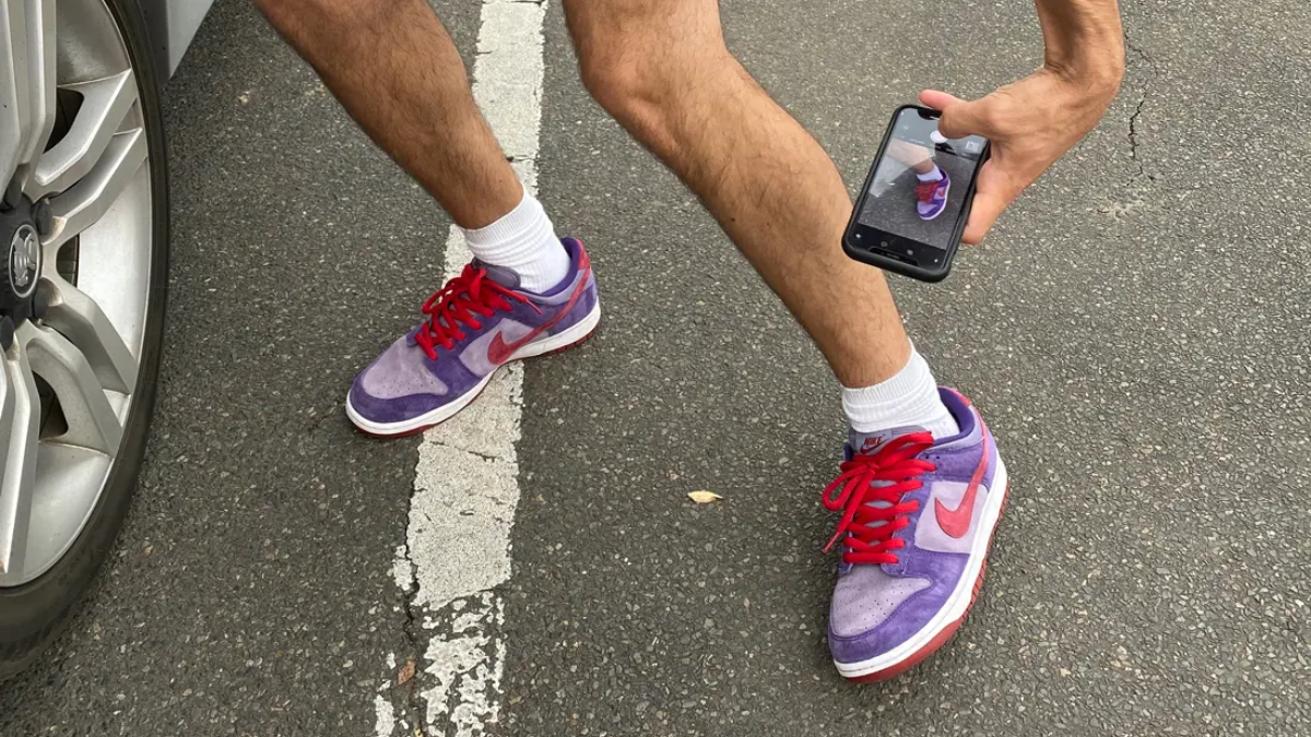 Nike Dunk: Da den luc mang huyen thoai quay tro lai!