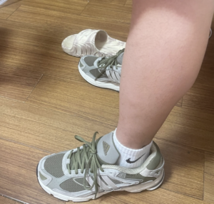 Giay Adidas Response CL 'Silver Pebble' ID4593