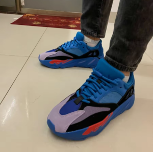 Giay Adidas Yeezy Boost 700 'Hi-Res Blue' HP6674