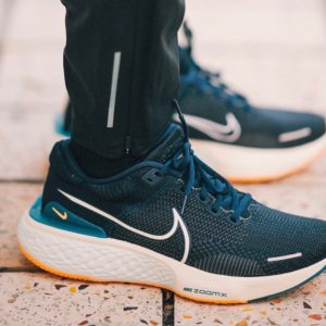 Giay Nike ZoomX Invincible Run Flyknit 2 'Obsidian Orange' DH5425-400
