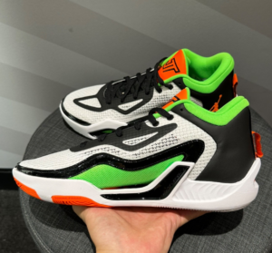 Giay Nike Jordan Tatum 1 'Home Team' DZ3330-108