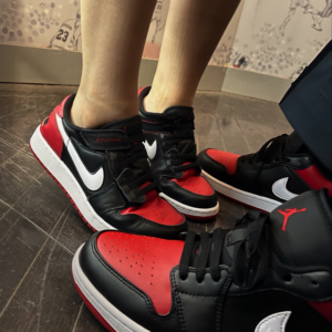 Giay Nike Air Jordan 1 Low FlyEase 'Alternate Bred Toe' DM1206-066