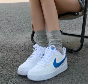 Giay Nike Court Borough Low 2 GS 'White Photo Balue' BQ5448-123