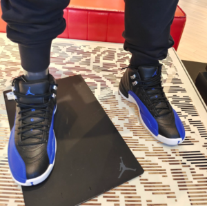 Giay Nike Air Jordan 12 Retro 'Hyper Royal' AO6068-004