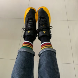 Giay Nike Air Jordan 12 Retro GS 'University Gold' 153265-070