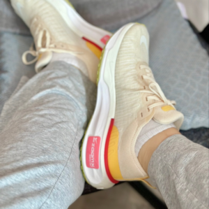 Giay Nike ZoomX Invincible 3 'Light Cream Topaz' DR2660-201