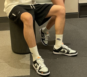 Giay Nike Dunk Low 'Black Total Orange' FN7808-001