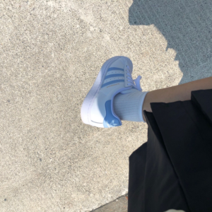 Giay Adidas Superstar 'White Ambient Sky' H05645