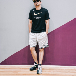 Giay Nike LeBron 18 Low EP x Space Jam 'Bugs x Marvin' CV7564-005