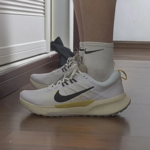 Giay Nike Juniper Trail 2 'White Vivid Sulfur' DM0822-101