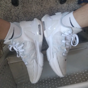 Giay Nike Lebron Witness 6 EP 'White Metallic' DC8994-102