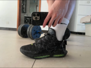 Giay Nike LeBron Witness 6 'Black Volt' CZ4052-004