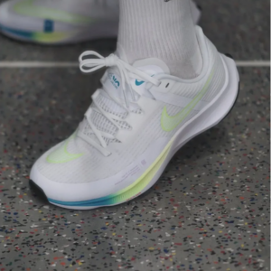 Giay Nike Air Zoom Rival Fly 3 'White Blast' CT2405-199