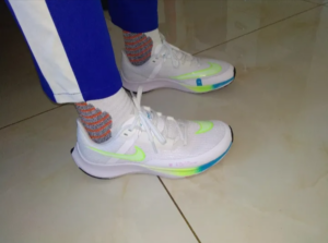 Giay Nike Air Zoom Rival Fly 3 'White Blast' CT2405-199