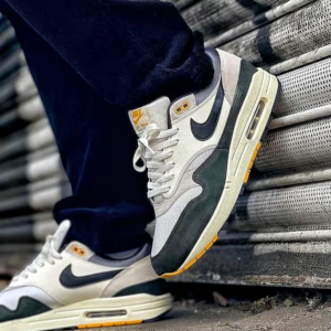 Giay Nike Air Max 1 'Athletic Department' FN7487-133