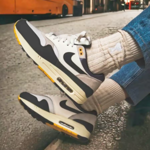 Giay Nike Air Max 1 'Athletic Department' FN7487-133