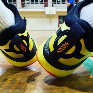 Giay Nike Air Jordan Zion x Naruto 1 SP 'Kyuubi' DQ4706-780