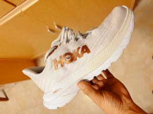 Giay Hoka Mach 5 'White Copper' 1127894-WCPP