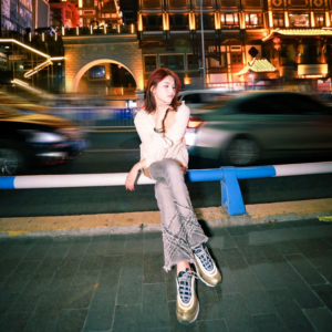 Giay Nike Air Max 97 'Golden Gals' DO5881-700