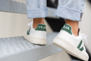 Giay Veja V-12 'White Cyprus' XD022336B