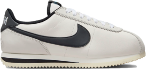 Giay Nike Cortez SE 'Light Bone' FN7650-030