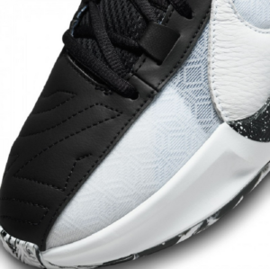Giay Nike Zoom Freak 5 'Oreo' DX4985-101