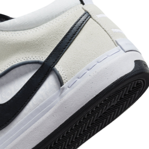 Giay Nike SB React Leo Baker 'White Black' DX4361-100