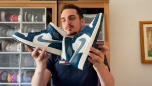 Giay Nike Air Jordan 1 Mid 'White Blue' BQ6472-414