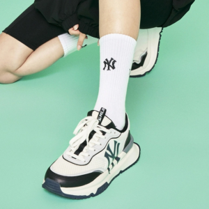 Giay MLB Chunky Runner NY 'Black White' 3ASHRJ13N-50BKS