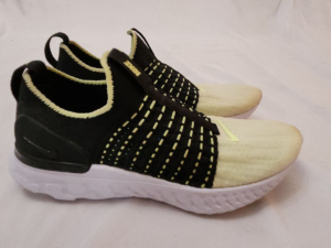 Giay Nike React Phantom Run 'Black Volt' CJ0280-004