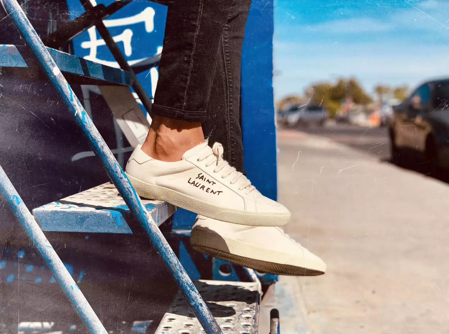 Hinh anh 5: Saint Laurent Court Sneaker: Net thanh lich vuot thoi gian