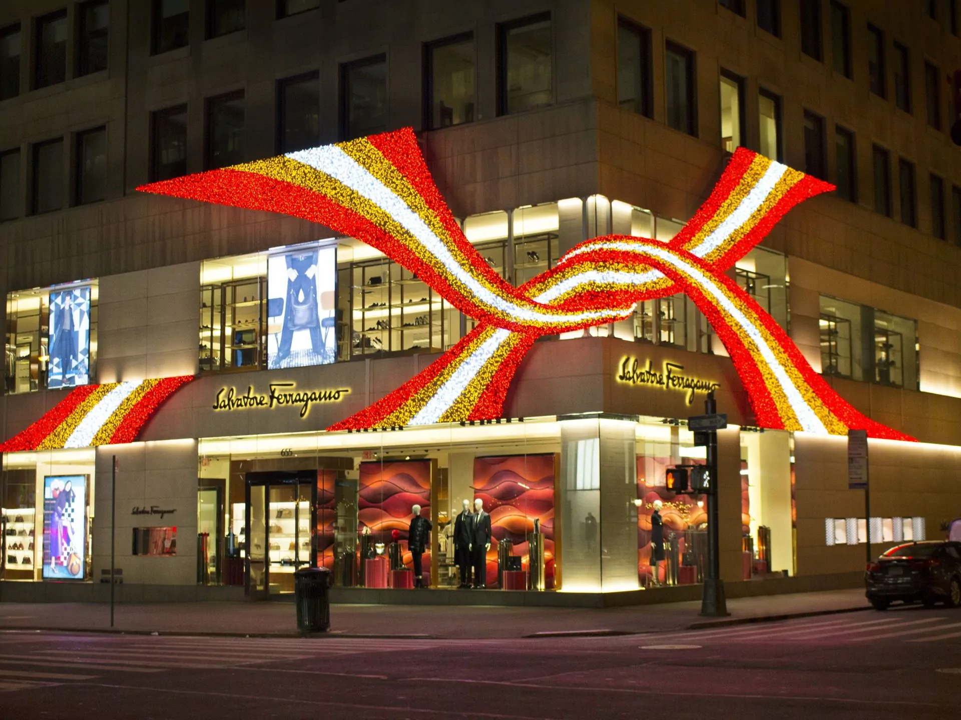 Hinh anh 5: Salvatore Ferragamo - Thuong hieu thoi trang Y dang cap