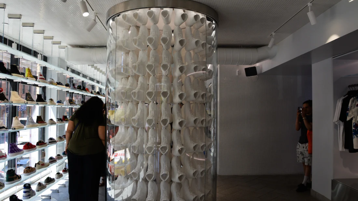 Hinh anh 2: 14 cua hang sneaker nhat dinh phai ghe tham khi den New York