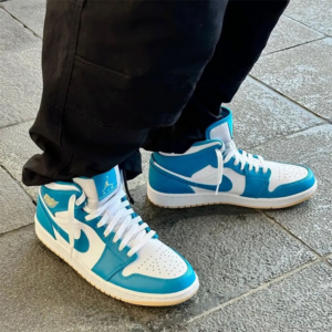 Giay Nike Air Jordan 1 Mid 'Aquatone' DQ8426-400