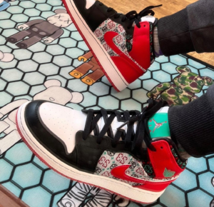 Giay Nike Air Jordan 1 Mid SE 'Ugly Christmas Sweater' DM1208-150