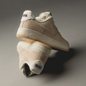 Giay Nike Air Force 1 Low '07 'Sanddrift Gum Fleece' DQ7583-001