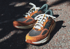 Giay New Balance x Carhartt WIP 990V6 'Sculpture Center' M990CH6
