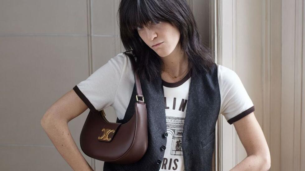 Celine Triomphe Ava Bag: Sự Hoàn Hảo Kết Hợp Giữa Thời Trang và Tính Ứng Dụng Hinh anh 1: Celine Triomphe Ava Bag: Su Hoan Hao Ket Hop Giua Thoi Trang va Tinh Ung Dung