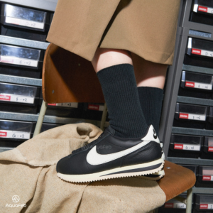 Giay Nike Cortez 'Black And Sail' FB6877-001