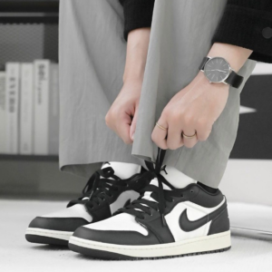 Giay Nike Air Jordan 1 Low SE 'Vintage Panda' FB9893-101