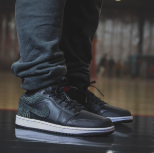 Giày Nike Air Jordan 1 Low SE 'Black Elephant' FB9907-001