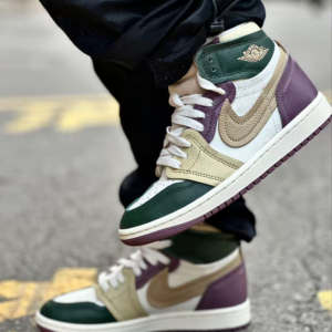 Giay Nike Air Jordan 1 High MM 'Galactic Jade' FB9891-300