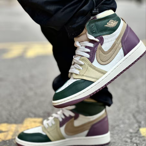 Giày Nike Air Jordan 1 High MM 'Galactic Jade' FB9891-300 - Hình ảnh 2