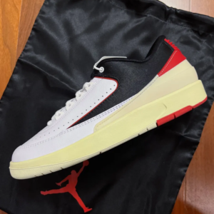 Giay Nike Air Jordan 2 Retro Low 'Black Satin' FD4849-106