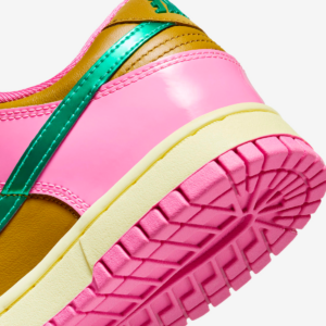 Giay Nike Dunk Low QS 'Parris Goebel' FN2721-600