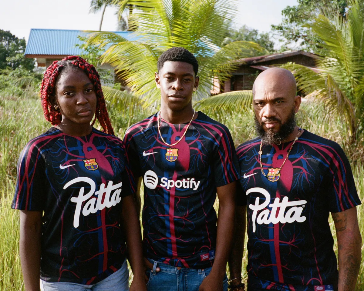 Patta x FC Barcelona x Nike liệu có phải là bộ sưu tập của năm ? Hinh anh 4: Patta x FC Barcelona x Nike lieu co phai la bo suu tap cua nam ?